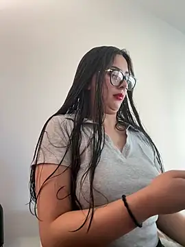 Snapshot of HaileyyyyModel chatting on 8, 11, 2025 HaileyyyyModel online show from 8, 11, 2025