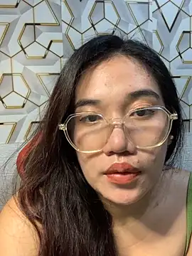 Xixiiey online show from 7, 4, 2026