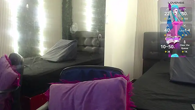 bunnywhite21 online show from 18, 12, 2025