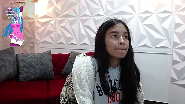 bunnywhite21 online show from 5, 2, 2026