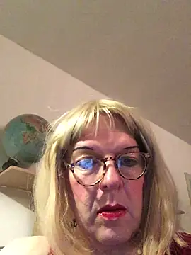 simone xdressing online show from 16, 11, 2025