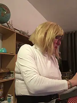 simone xdressing online show from 8, 2, 2026