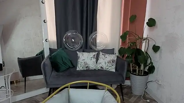 Annie Way online show from 13, 3, 2026