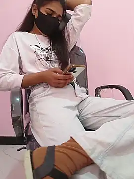 Iamyourdarling online show from 2, 12, 2025