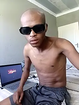 Snapshot of Ldik chatting on 19, 11, 2025 Ldik online show from 19, 11, 2025