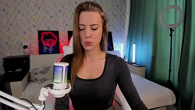 ElllySun online show from 21, 11, 2025