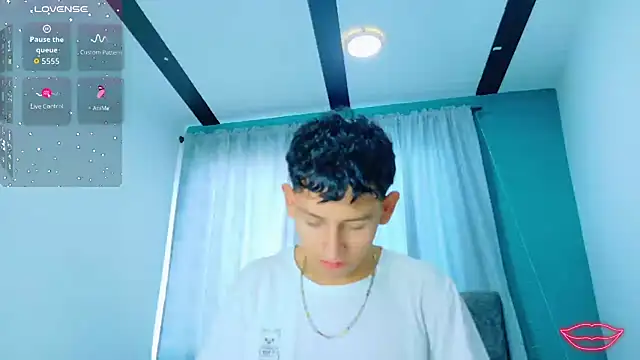 FelipeGonzalezz online show from 15, 12, 2025