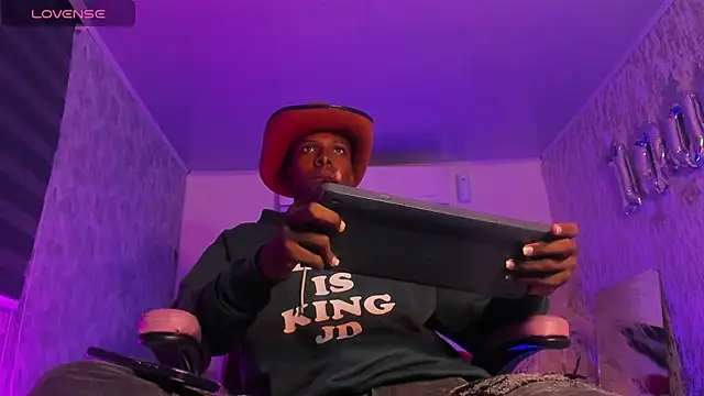 Snapshot of mike_aly chatting on 16, 11, 2025 mike aly online show from 16, 11, 2025