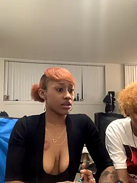 Snapshot of Hefnerbabyy chatting on 18, 11, 2025 Hefnerbabyy online show from 18, 11, 2025