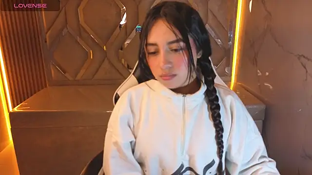 Juliana Tx online show from 2, 2, 2026