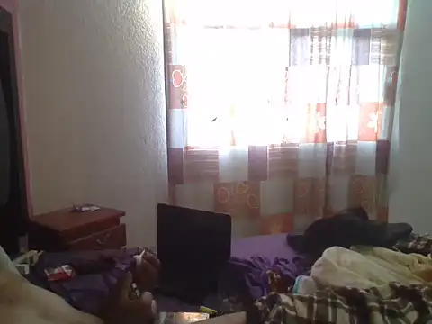 Snapshot of pareja4018 chatting on 15, 11, 2025 pareja4018 online show from 15, 11, 2025