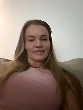 Cutebrowneyes  online show from 14, 1, 2026