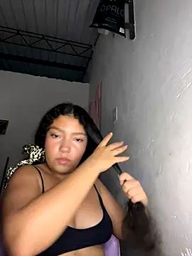 PetiteKattia online show from 9, 1, 2026