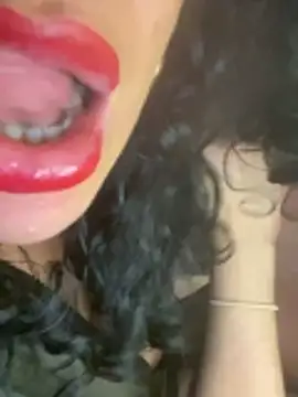 Deessenympho online show from 3, 2, 2026