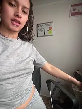 Snapshot of Dreana chatting on 27, 2, 2026 Dreana online show from 27, 2, 2026