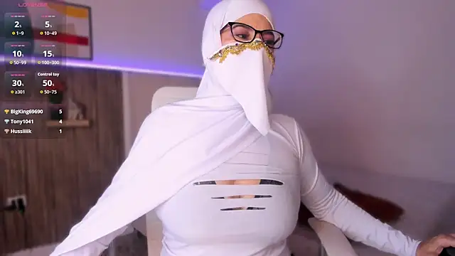 Hannaa Dolly online show from 15, 12, 2025