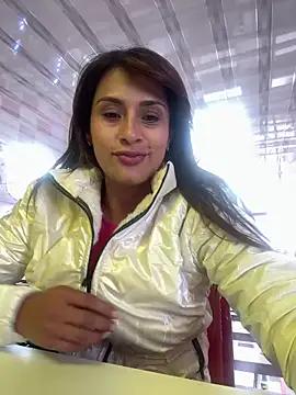 valeria absurdah online show from 13, 1, 2026