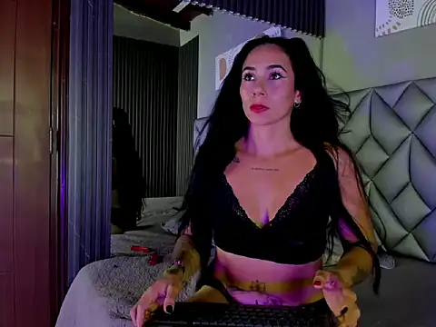 May-Clanfort online show from 26, 11, 2025