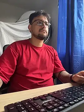 Snapshot of _hans_ro chatting on 13, 11, 2025 hans ro online show from 13, 11, 2025