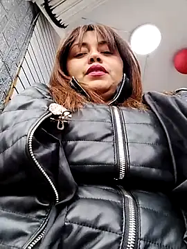 Snapshot of la_beba20 chatting on 15, 11, 2025 la beba20 online show from 15, 11, 2025