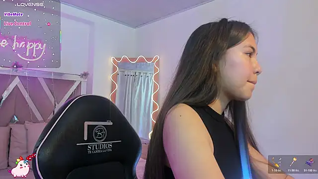 ISABELA TAY online show from 5, 12, 2025