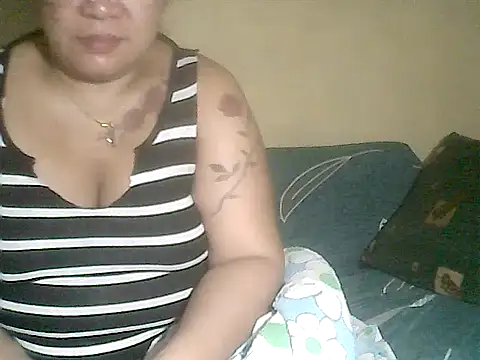 Snapshot of loriepinay46 chatting on 16, 3, 2026 loriepinay46 online show from 16, 3, 2026