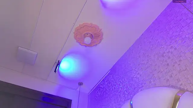 Caroline palmerr online show from 19, 11, 2025