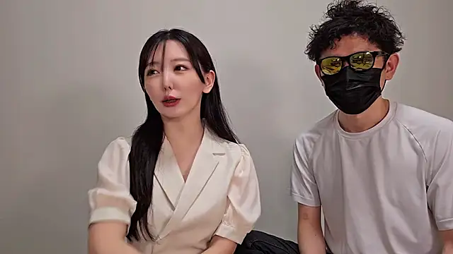 ikura chan online show from 4, 4, 2026