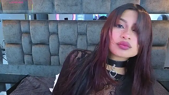 IssaJones  online show from 23, 2, 2026