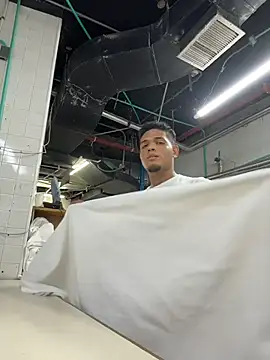 SeductivoX online show from 17, 11, 2025