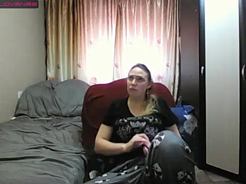 Snapshot of JenniDeep chatting on 27, 2, 2026 JenniDeep online show from 27, 2, 2026