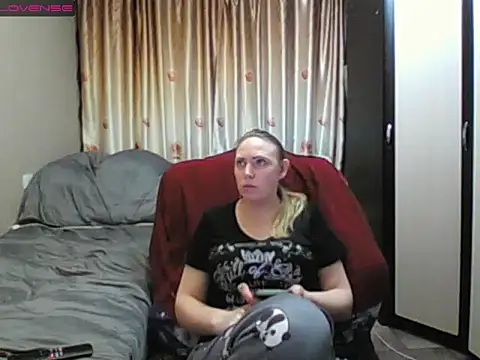 Snapshot of JenniDeep chatting on 27, 2, 2026 JenniDeep online show from 27, 2, 2026