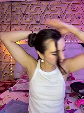 MelanyyJhonson15 online show from 13, 3, 2026