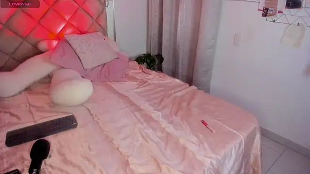 Sweettpepper25 online show from 25, 11, 2025