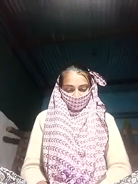 Snapshot of Sweety-rani chatting on 14, 11, 2025 Sweety-rani online show from 14, 11, 2025