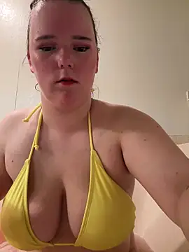 Snapshot of flirtyamelia1999 chatting on 24, 11, 2025 flirtyamelia1999 online show from 24, 11, 2025