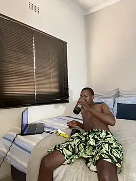 Snapshot of Boytoy_BigD chatting on 24, 11, 2025 Boytoy BigD online show from 24, 11, 2025