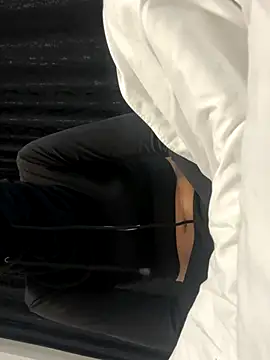 Snapshot of MaryPretty chatting on 14, 11, 2025 MaryPretty online show from 14, 11, 2025