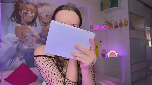 CheekySashaCharm online show from 5, 2, 2026