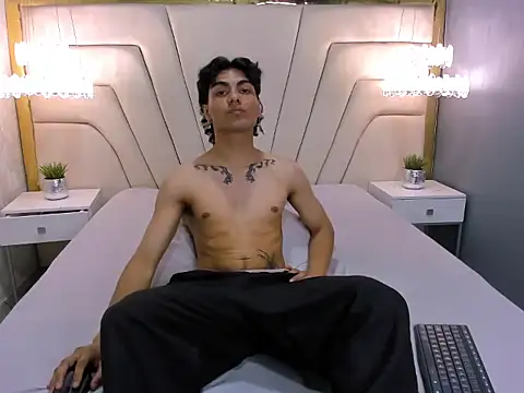 MattFiore online show from 28, 11, 2025