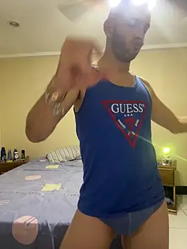 Snapshot of chicocubanoxl chatting on 26, 11, 2025 chicocubanoxl online show from 26, 11, 2025