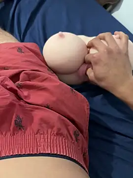 Snapshot of useedm chatting on 13, 11, 2025 useedm online show from 13, 11, 2025