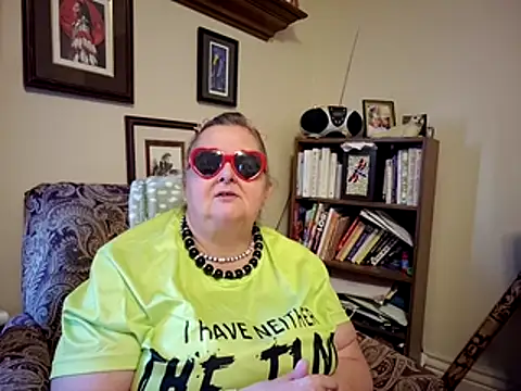 TiguhguhrsRose online show from 14, 2, 2026