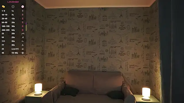 Snapshot of AmelieSeductress chatting on 17, 11, 2025 AmelieSeductress online show from 17, 11, 2025