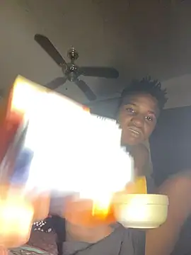 Snapshot of TriggaStar chatting on 18, 11, 2025 TriggaStar online show from 18, 11, 2025