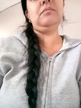 CelesteAlvarez1989 online show from 5, 1, 2026