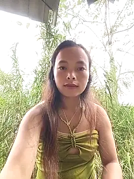 Snapshot of Yumi_08 chatting on 17, 11, 2025 Yumi 08 online show from 17, 11, 2025