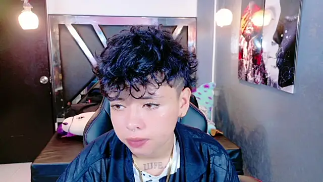 lunabustygirl online show from 8, 1, 2026