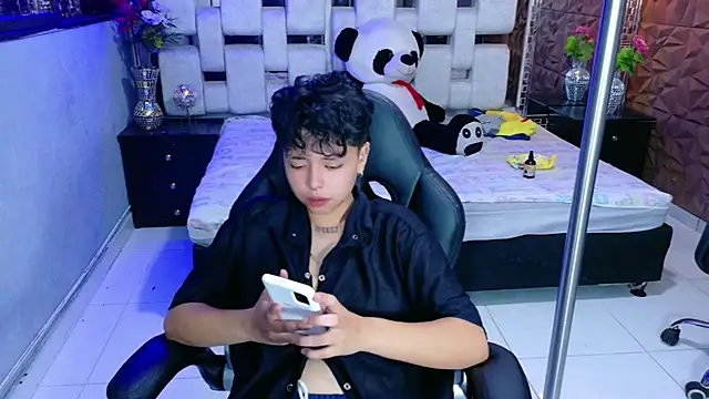 lunabustygirl online show from 11, 1, 2026