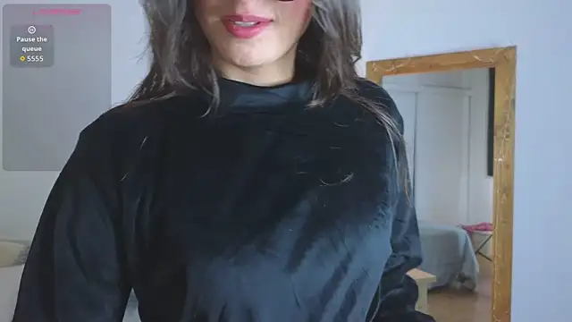 Snapshot of ChaosDoll__ chatting on 6, 1, 2026 ChaosDoll online show from 6, 1, 2026